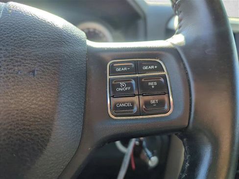 Used 2015 RAM 1500 Big Horn RWD image 15