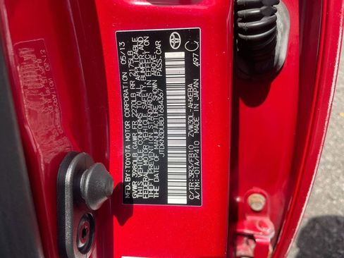 Used 2013 Toyota Prius Three w/ Solar Roof Pkg FWD image 32