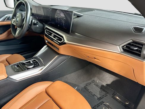 Used 2024 BMW M440i Convertible image 29