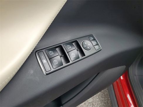 Used 2018 Tesla Model X 100D image 34