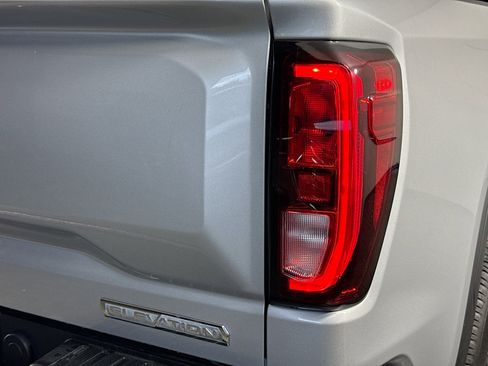 Used 2021 GMC Sierra 1500 Elevation w/ LPO, Elevation Black Package image 33