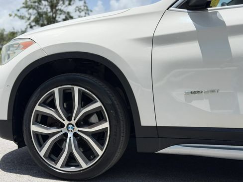 Used 2017 BMW X1 sDrive28i FWD image 11
