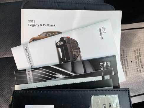 Used 2012 Subaru Outback 2.5i Limited image 32