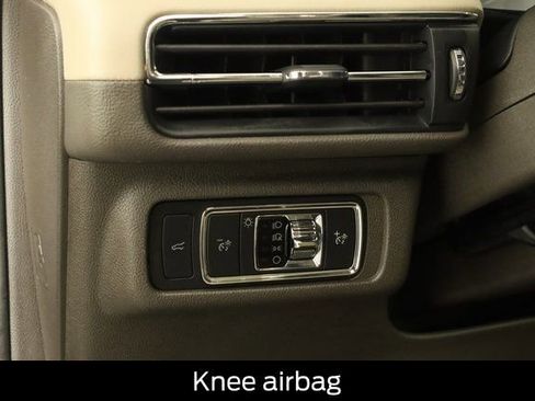 Used 2022 Lincoln Corsair AWD w/ Equipment Group 101A image 37