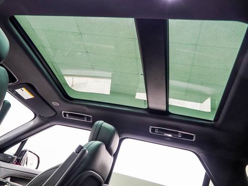 Used 2025 Land Rover Range Rover Sport SE AWD/4WD image 44