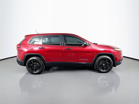 Used 2016 Jeep Cherokee Sport AWD/4WD image 6