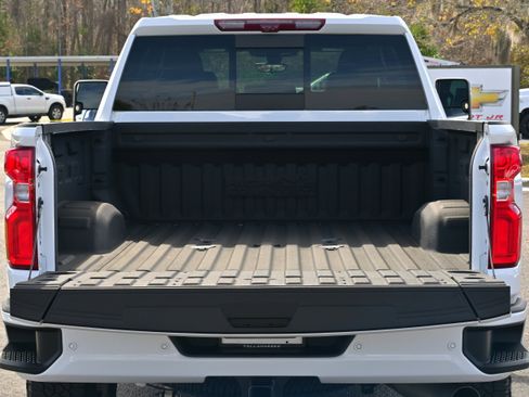 Used 2023 Chevrolet Silverado 2500 High Country w/ Z71 Off-Road Package image 33