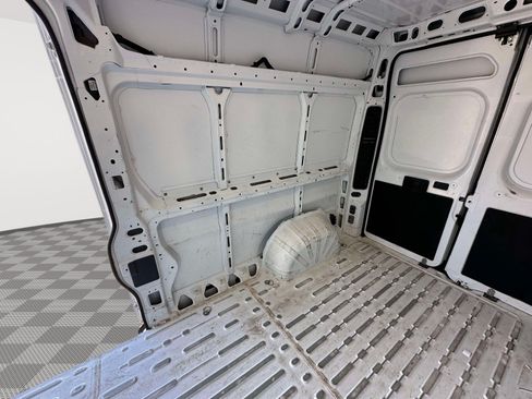 Used 2025 RAM ProMaster 2500 w/ Convenience Group FWD image 29