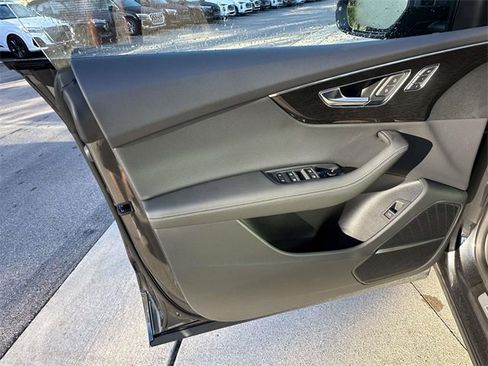 New 2026 Audi Q8 Premium Plus image 8