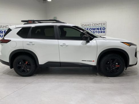Used 2026 Nissan Rogue SV w/ Rock Creek Premium Package AWD/4WD image 9