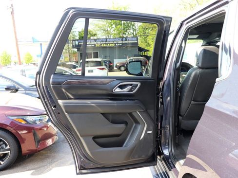 Used 2024 Chevrolet Tahoe LT AWD/4WD image 31