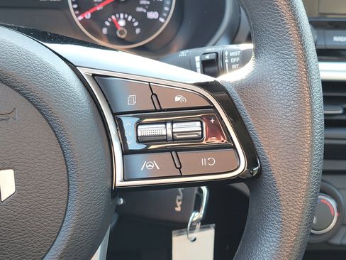 Used 2023 Kia Forte LXS w/ LXS Technology Package image 23