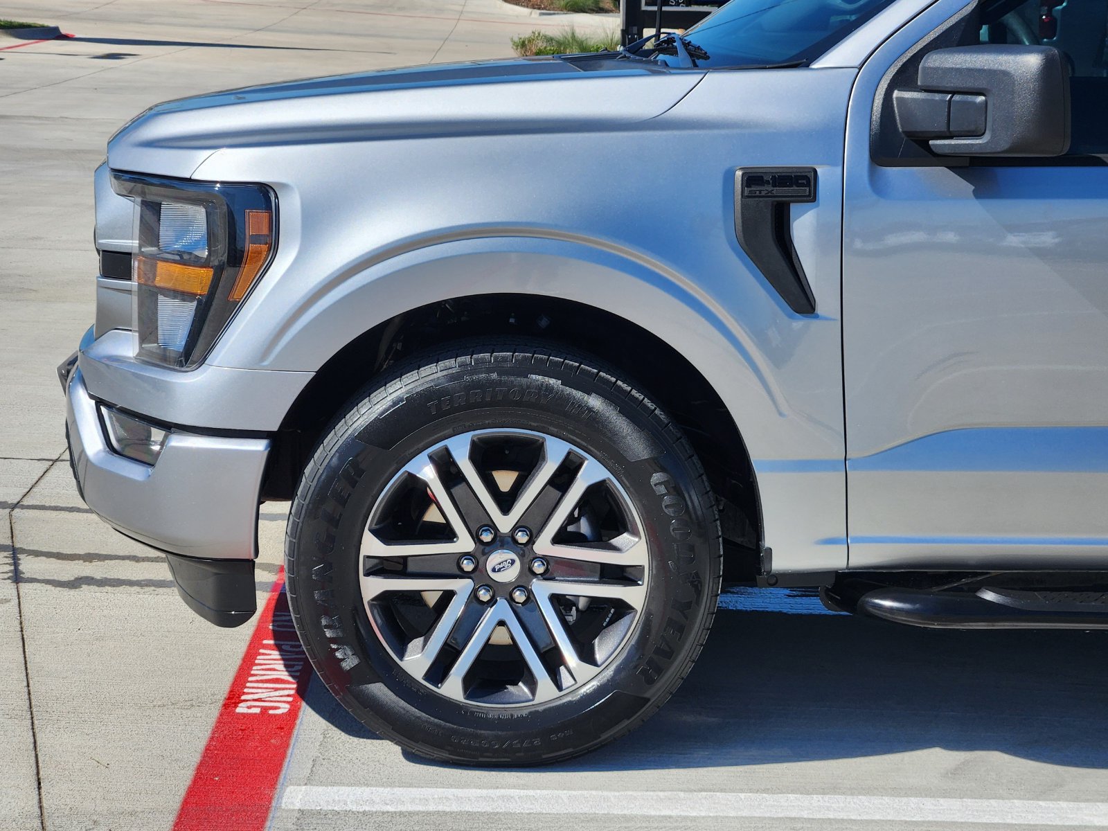 Used 2023 Ford F150 XL w/ STX Appearance Package RWD image 10