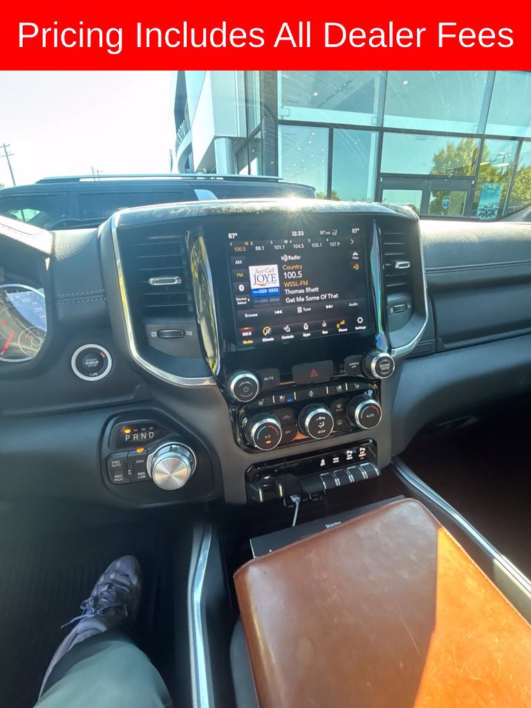Used 2021 RAM 1500 Laramie w/ Sport Appearance Package AWD/4WD image 10