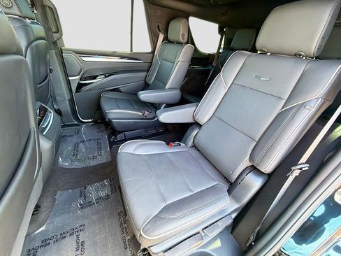 Certified 2025 Cadillac Escalade Sport AWD/4WD image 25