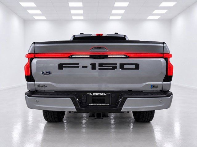 Used 2022 Ford F150 Lightning Lariat AWD/4WD image 11