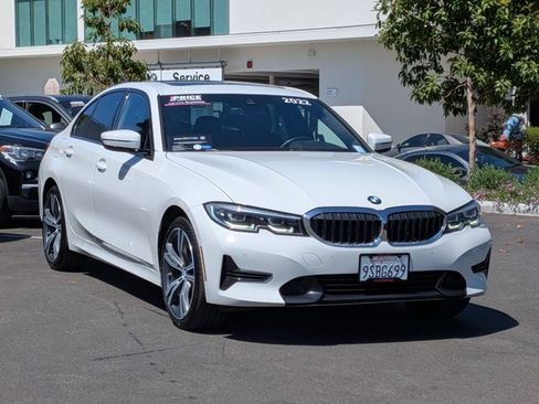 Used 2022 BMW 330i xDrive Sedan w/ Premium Package 2 AWD/4WD image 3