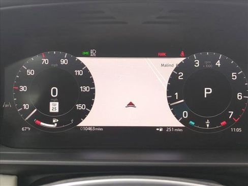 Used 2025 Land Rover Discovery S image 11