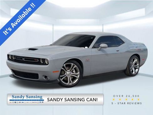 Used 2022 Dodge Challenger R/T image 1