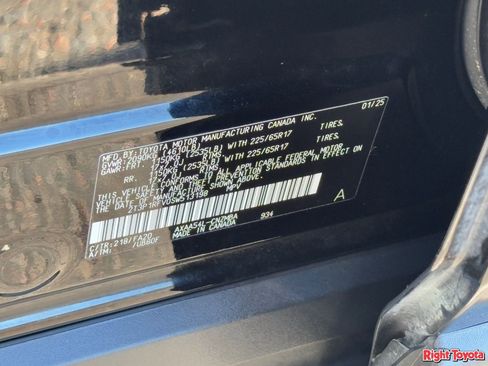 Certified 2025 Toyota RAV4 XLE AWD/4WD image 31