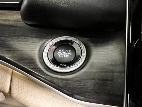 Certified 2023 Jeep Grand Cherokee L Limited w/ Luxury Tech Group II image 45