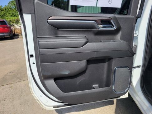 Used 2024 GMC Sierra 1500 SLT RWD image 24