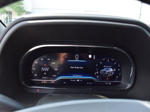 Used 2023 Chevrolet Tahoe LT image 17