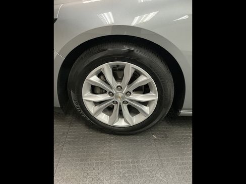 Used 2023 Chevrolet Malibu LT FWD image 36