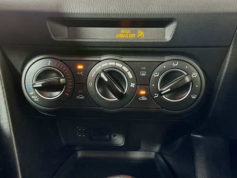 Used 2015 MAZDA MAZDA3 i Touring image 19