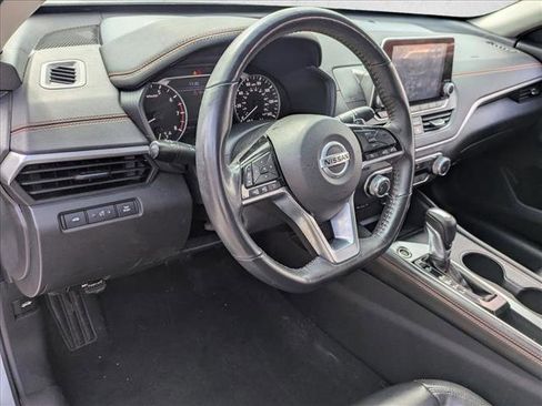 Used 2021 Nissan Altima 2.5 SR image 9