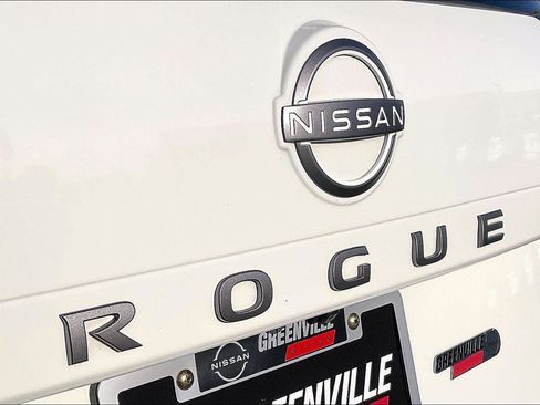 Certified 2024 Nissan Rogue S image 9