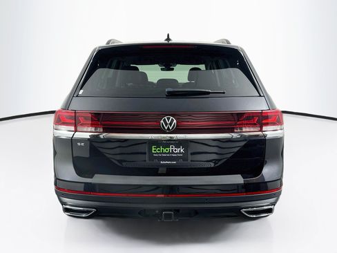 Used 2025 Volkswagen Atlas SE FWD image 7