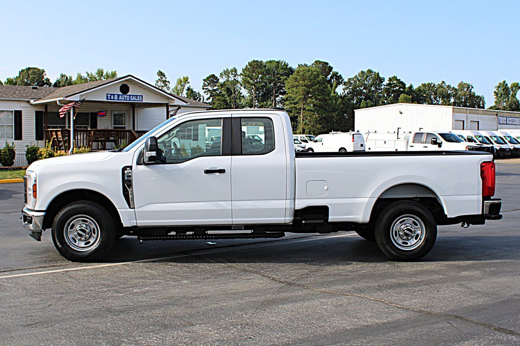 Used 2024 Ford F250 XL w/ XL Chrome Package RWD image 6