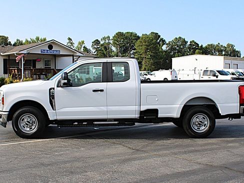 Used 2024 Ford F250 XL w/ XL Chrome Package RWD image 6
