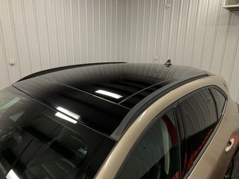 Used 2020 Ford Escape SE Sport image 12