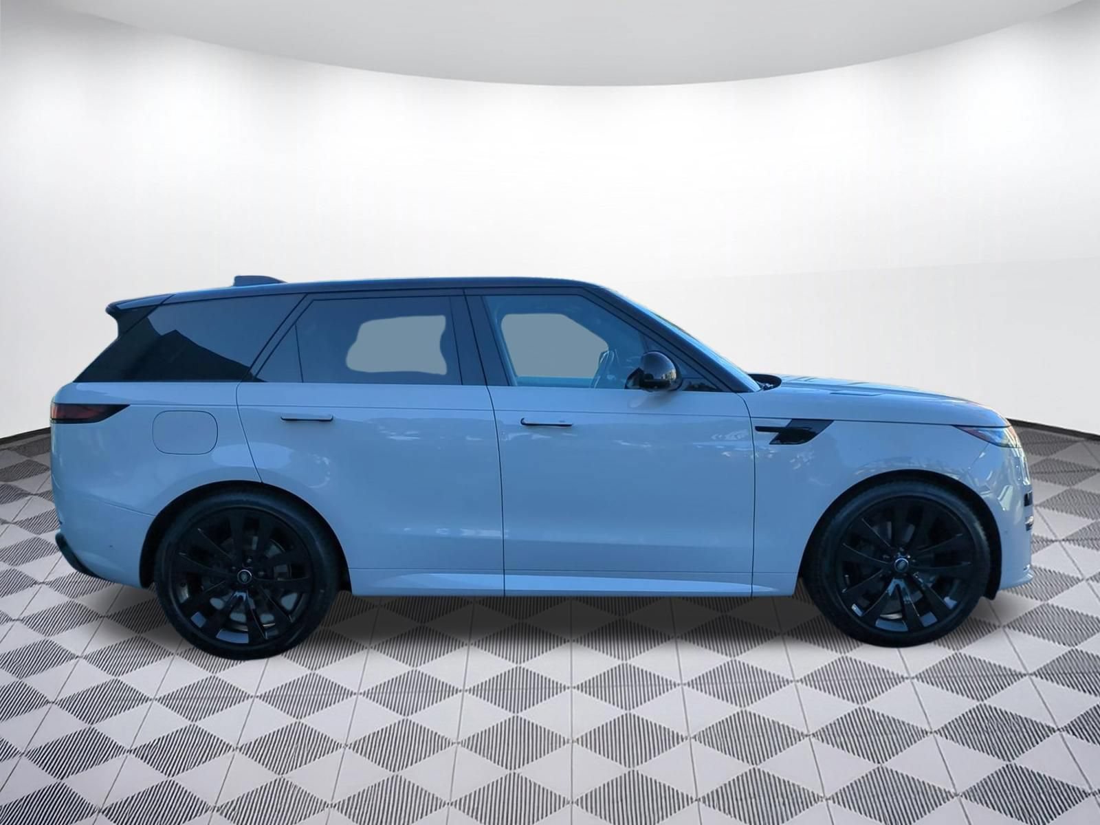 Used 2024 Land Rover Range Rover Sport Dynamic SE AWD/4WD image 6