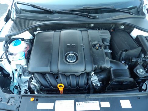 Used 2012 Volkswagen Passat 2.5 SEL Premium image 14