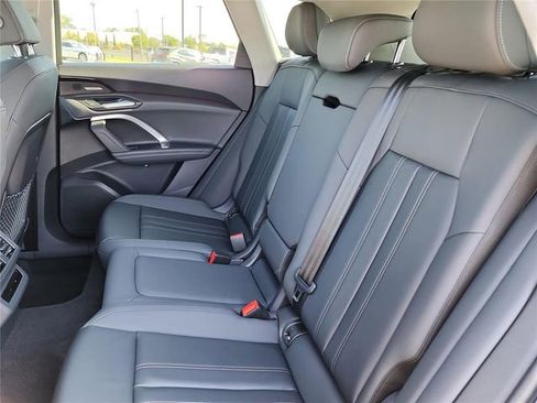 New 2025 Audi Q5 Premium Plus image 25