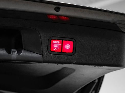 Used 2020 Mercedes-Benz GLS 450 4MATIC image 46