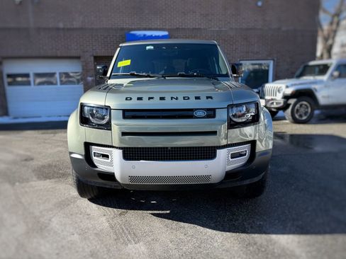 Used 2025 Land Rover Defender 110 S AWD/4WD image 2