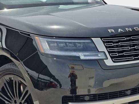 New 2026 Land Rover Range Rover Long Wheelbase SE AWD/4WD image 34