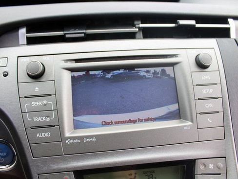 Used 2015 Toyota Prius Prime Plug-In Hybrid image 11