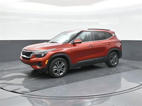 Used 2023 Kia Seltos S image 34