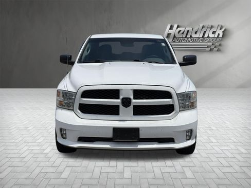 Used 2014 RAM 1500 Express RWD image 3