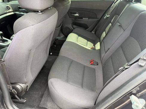 Used 2014 Chevrolet Cruze LT w/ Technology Package FWD image 13
