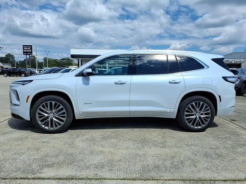 New 2026 Buick Enclave Avenir w/ Super Cruise Package image 4