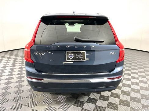Certified 2024 Volvo XC90 B6 Plus image 5