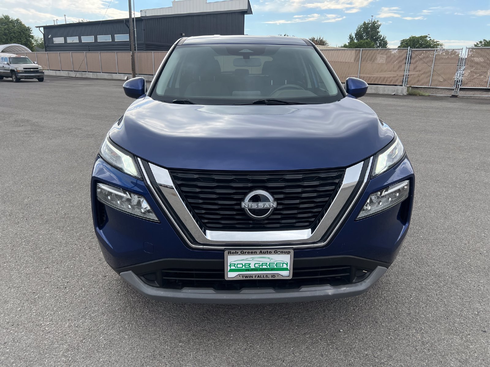 Used 2023 Nissan Rogue SV AWD/4WD image 8