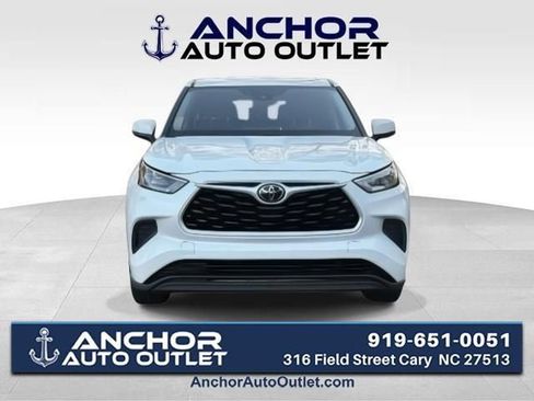 Used 2020 Toyota Highlander L image 1