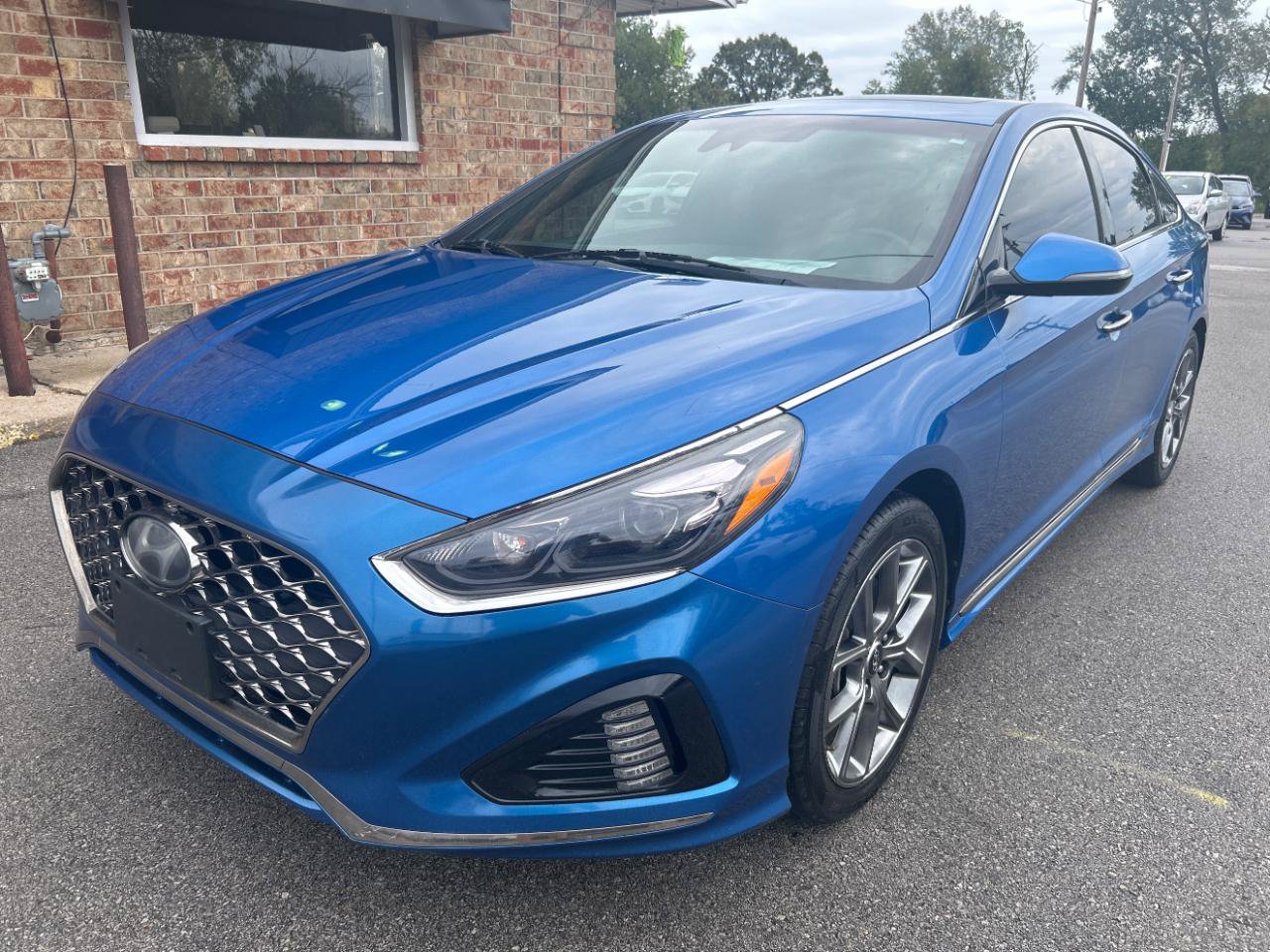 Used 2018 Hyundai Sonata Limited FWD image 1